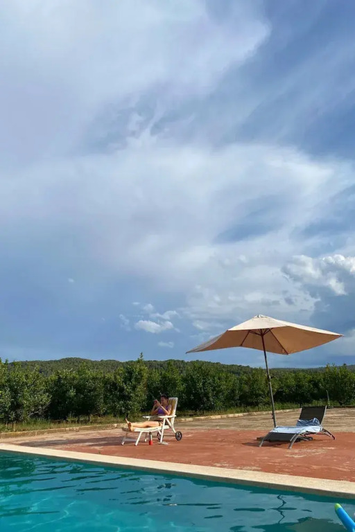 Orange Room Your refuge of tranquility and privacy