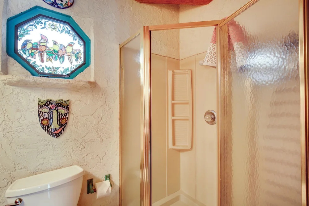 6 Mi to Texas Tech: Studio w/ Shared Pool & Grill