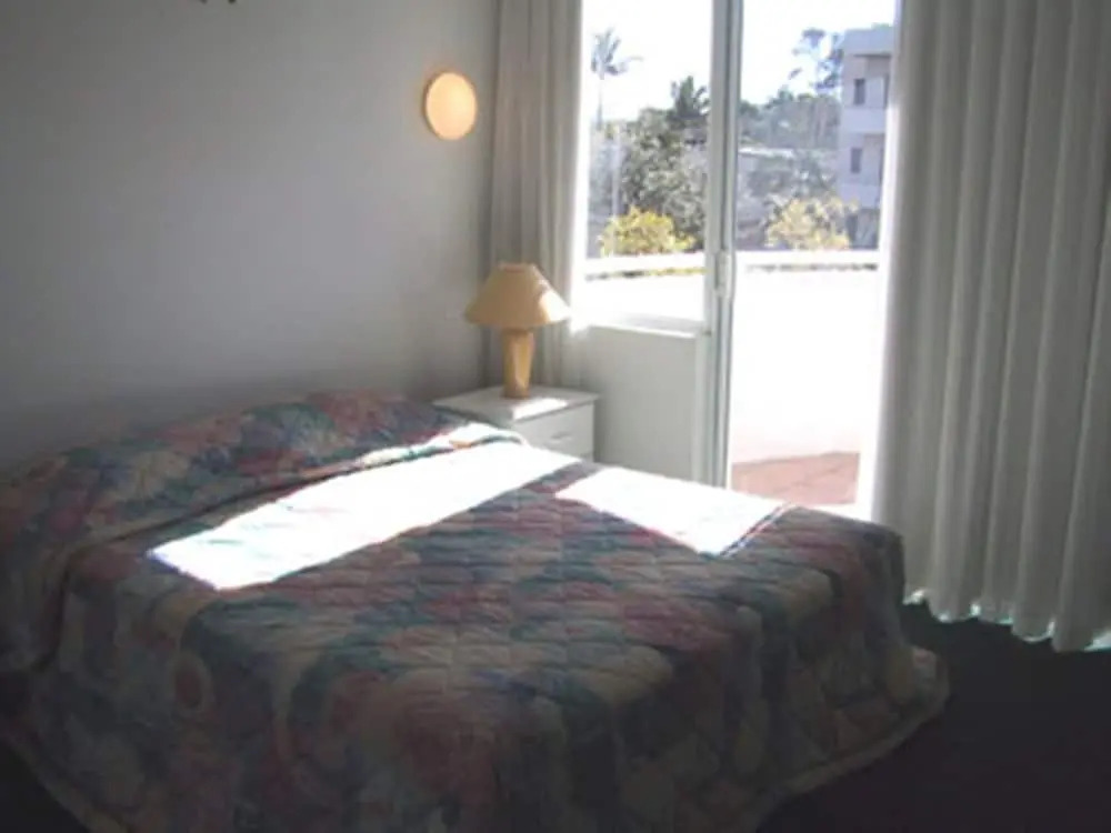 2 BD spacious apartment in Parkyn Parade with water views