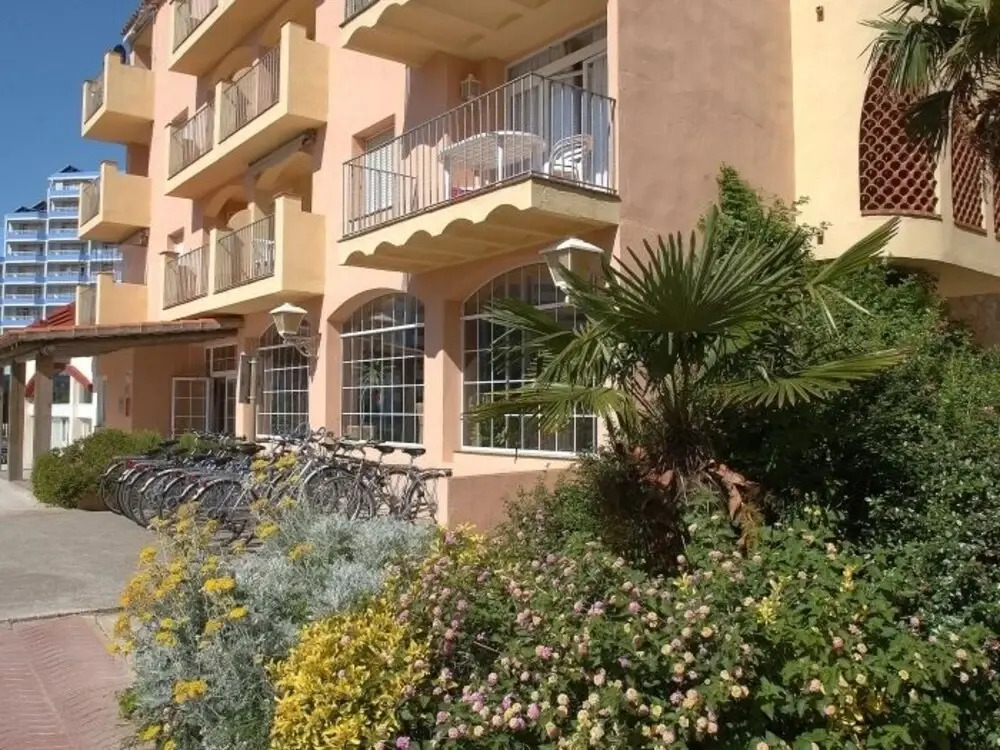 Apartamentos Comte-Empuries-24