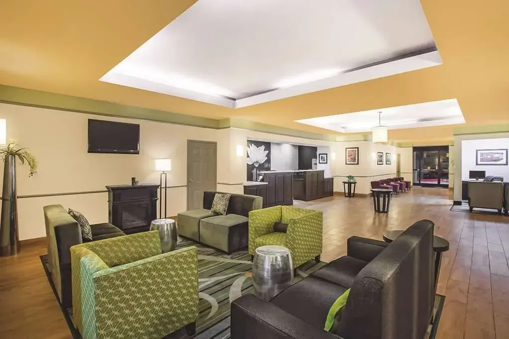 La Quinta Inn And Suites Beaumont West