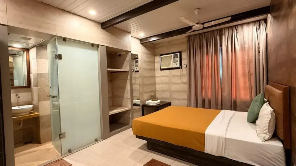 Silver Sands Beach Resort