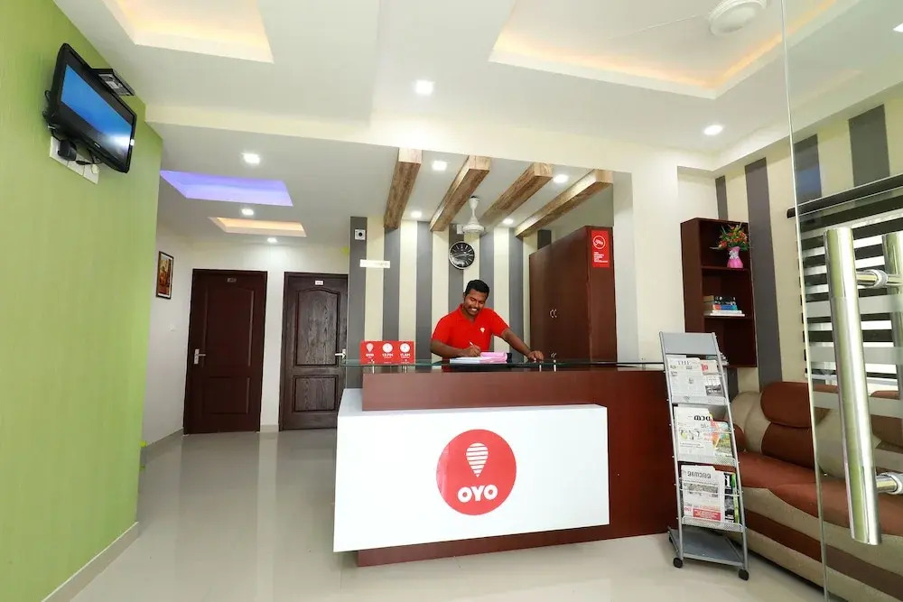OYO 6728 Almas Residency