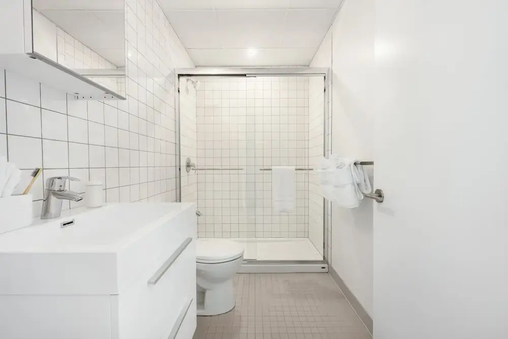 Elegant Studios and Apartments Montreal