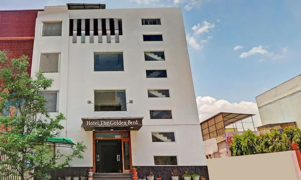 Hotel The Golden Bird