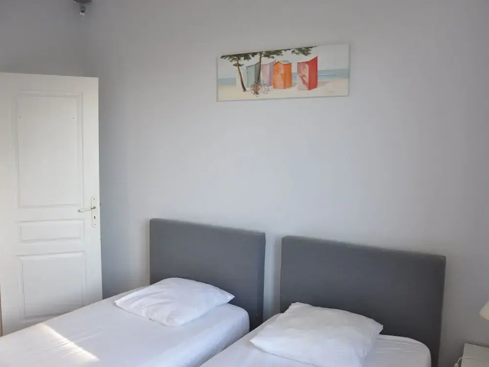 Holiday villa near Narbonne-Plage, fenced private swimming pool and view of a lake