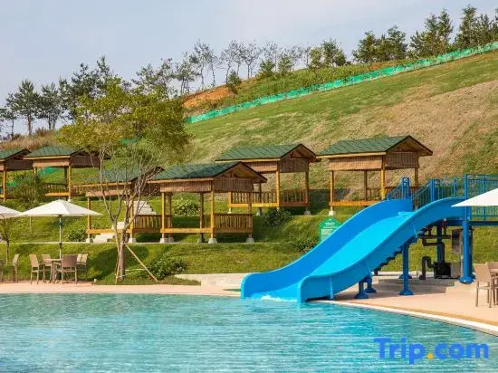 Sangha Farm Farmer’s Village Hotel