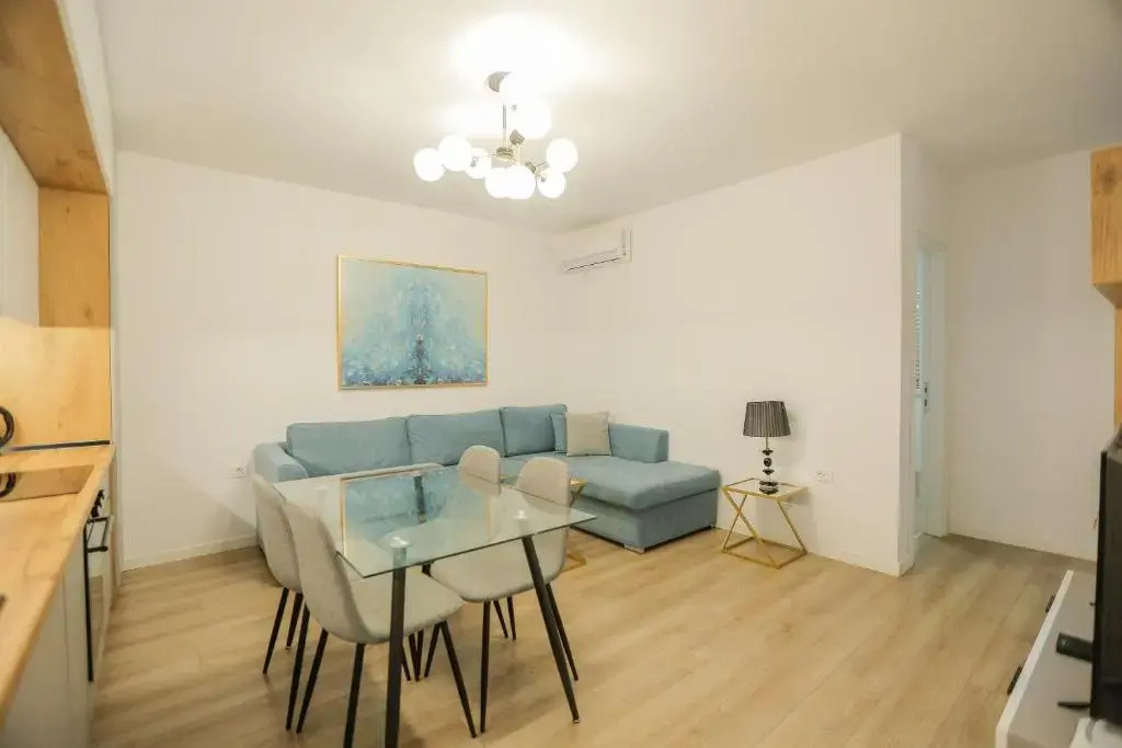 Miku Apartment-Premium 2BD At Wilson Squear