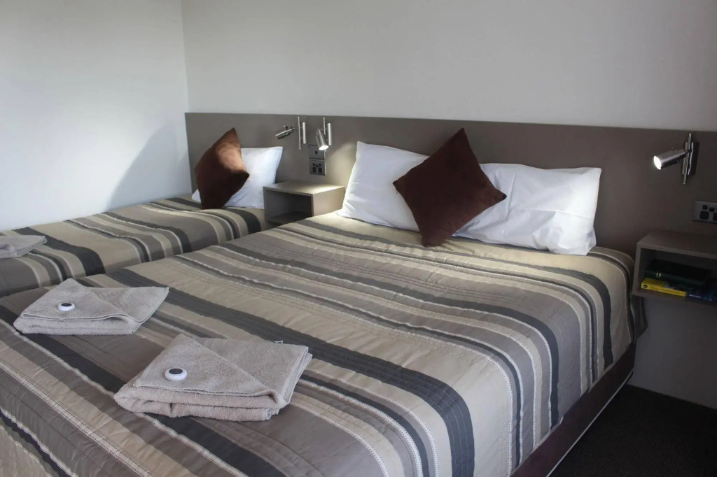 Centrepoint Motel
