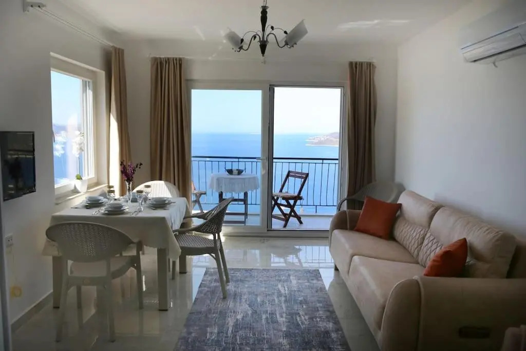 Kaş Ay Işığı Suit Apart