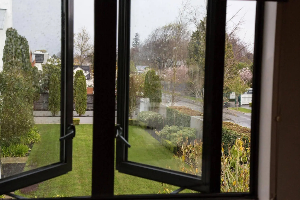 40 Thornycroft Street Bed and Breakfast
