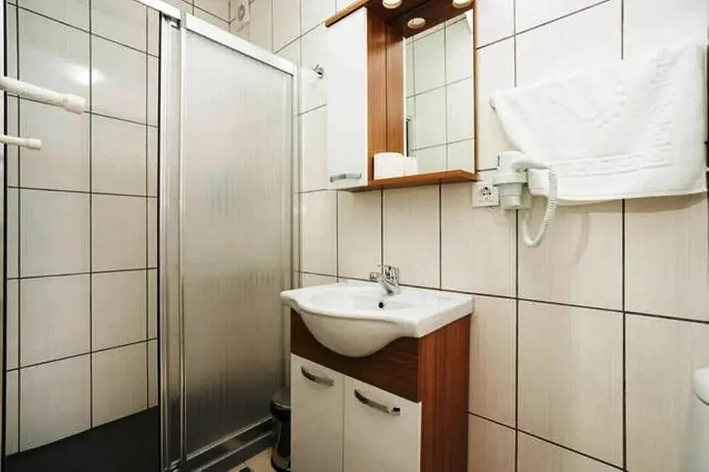 Amaros Apartments