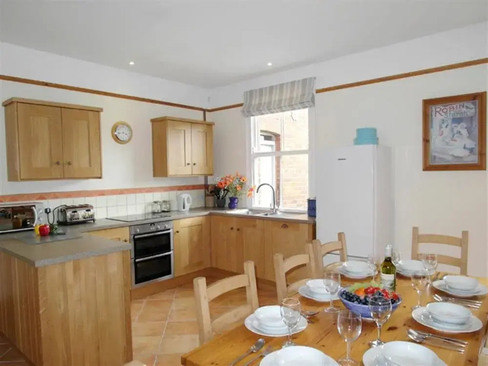 Cozy Holiday Home in Padstow near Beach