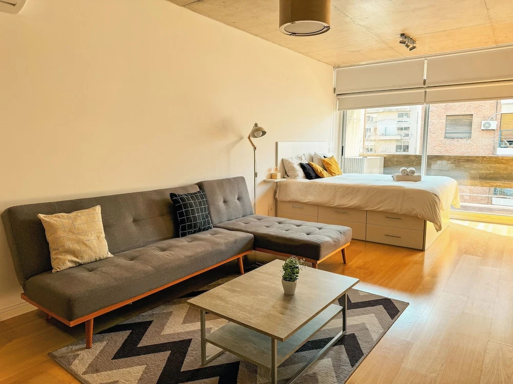 BT Homes - Palermo, Soler