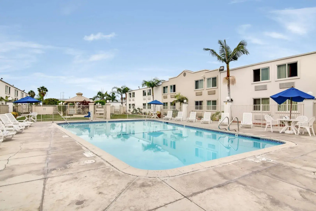 Motel 6-Carson, CA