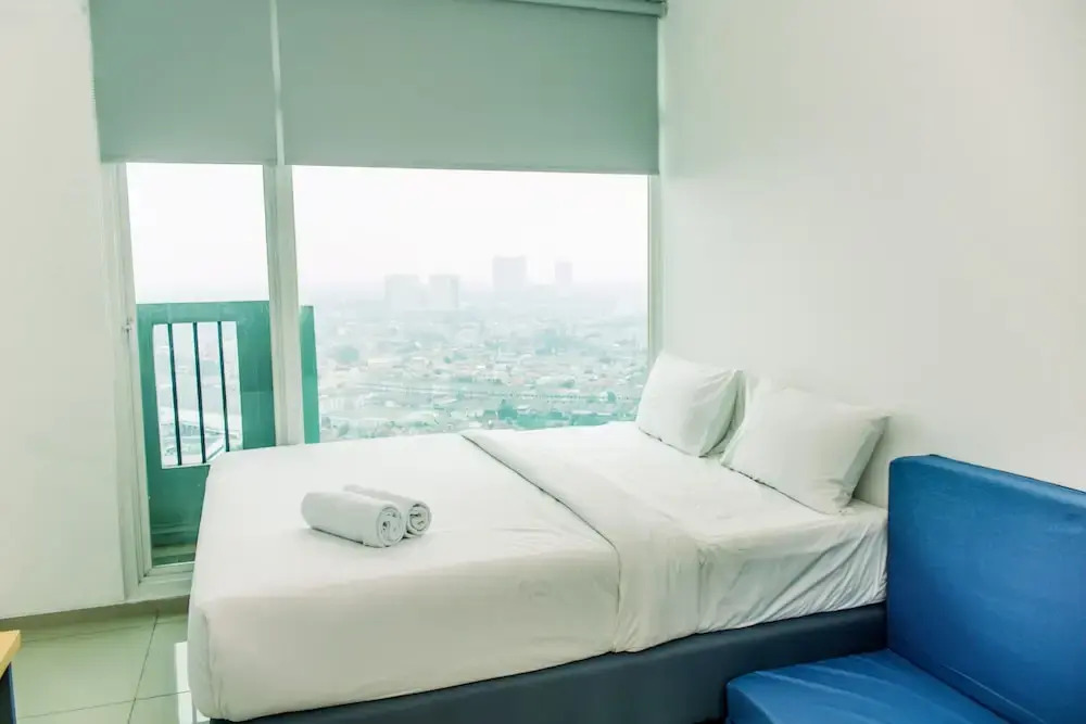 Fancy And Nice Studio At Tree Park City Cikokol Apartment