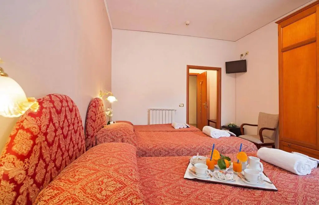 Hotel Caruso