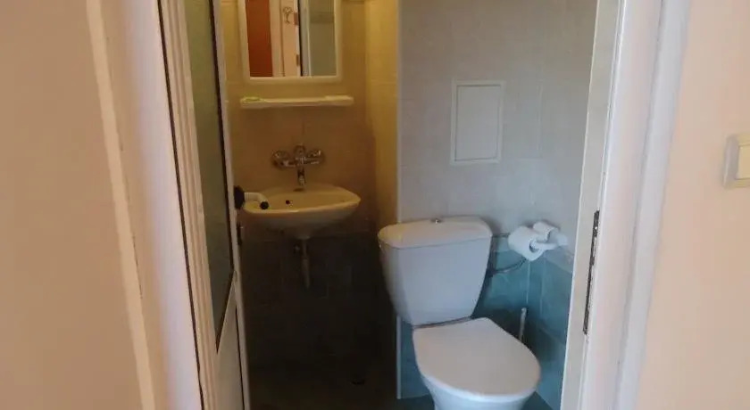 White Rose Family Hotel