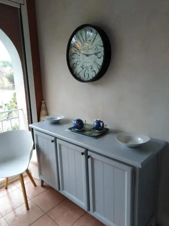 Appartement T2 avec piscine a 100 m de la plage