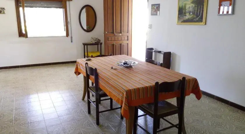 Villa Maricla Down