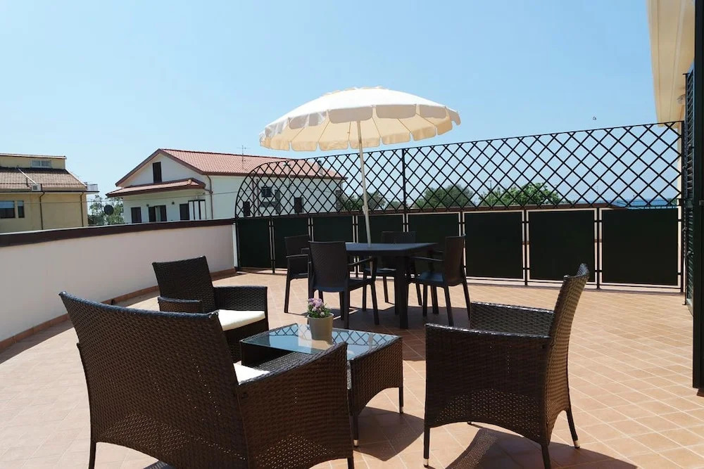 Mare Apartments
