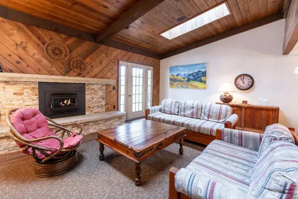 Meadow Creek Townhome by Vail Realty