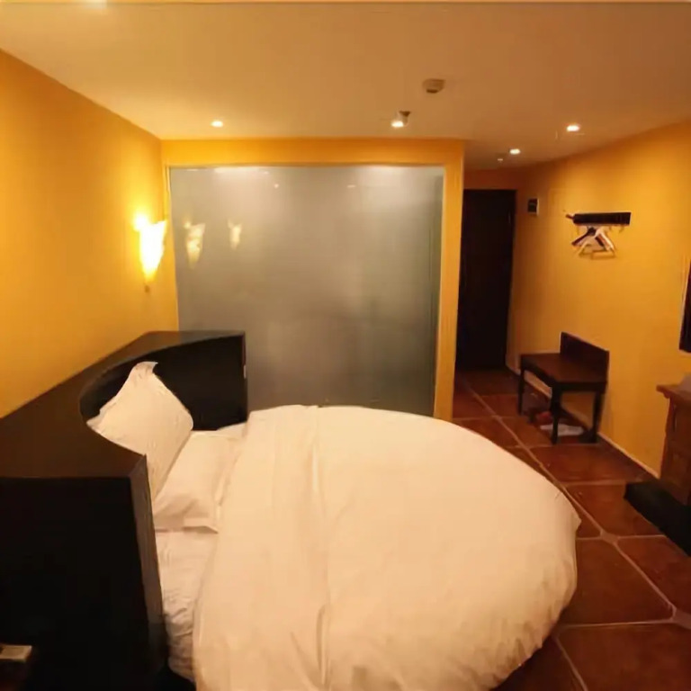 Beijing Rum Hotel