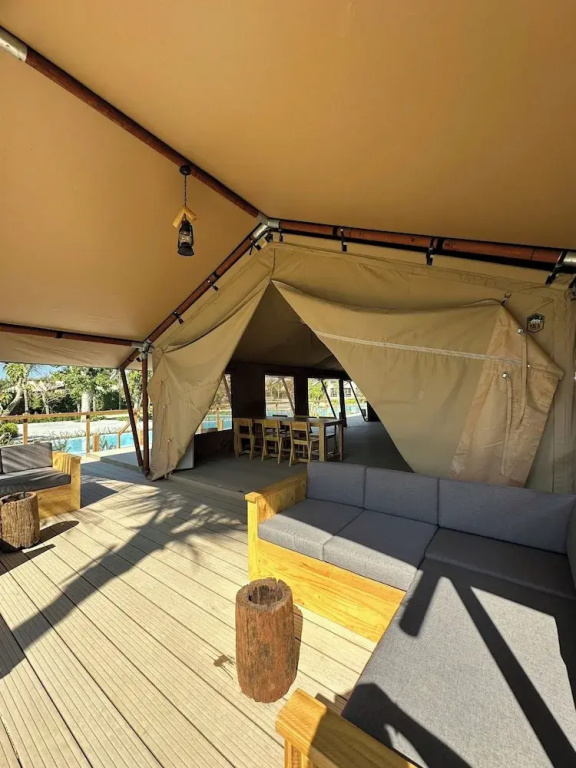 WoCAL Resort Ke Ga