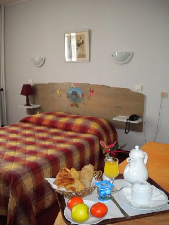 Hébé Hotel