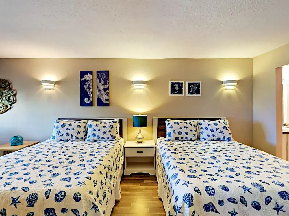 131 Seabreeze - One Bedroom Condo