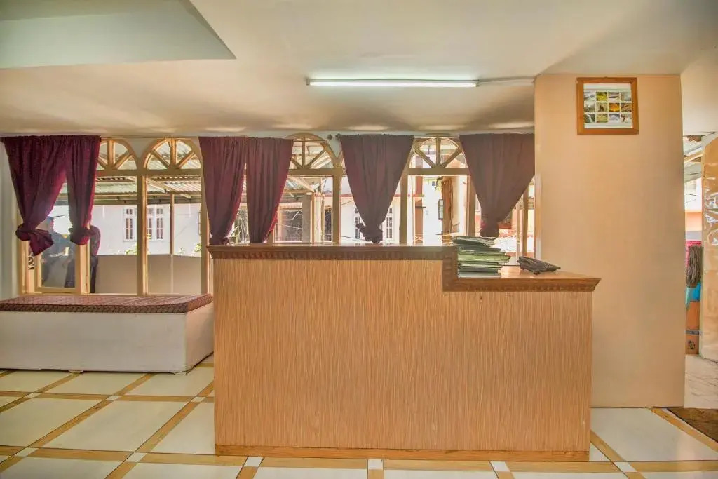 OYO 65173 Nourpem Residency