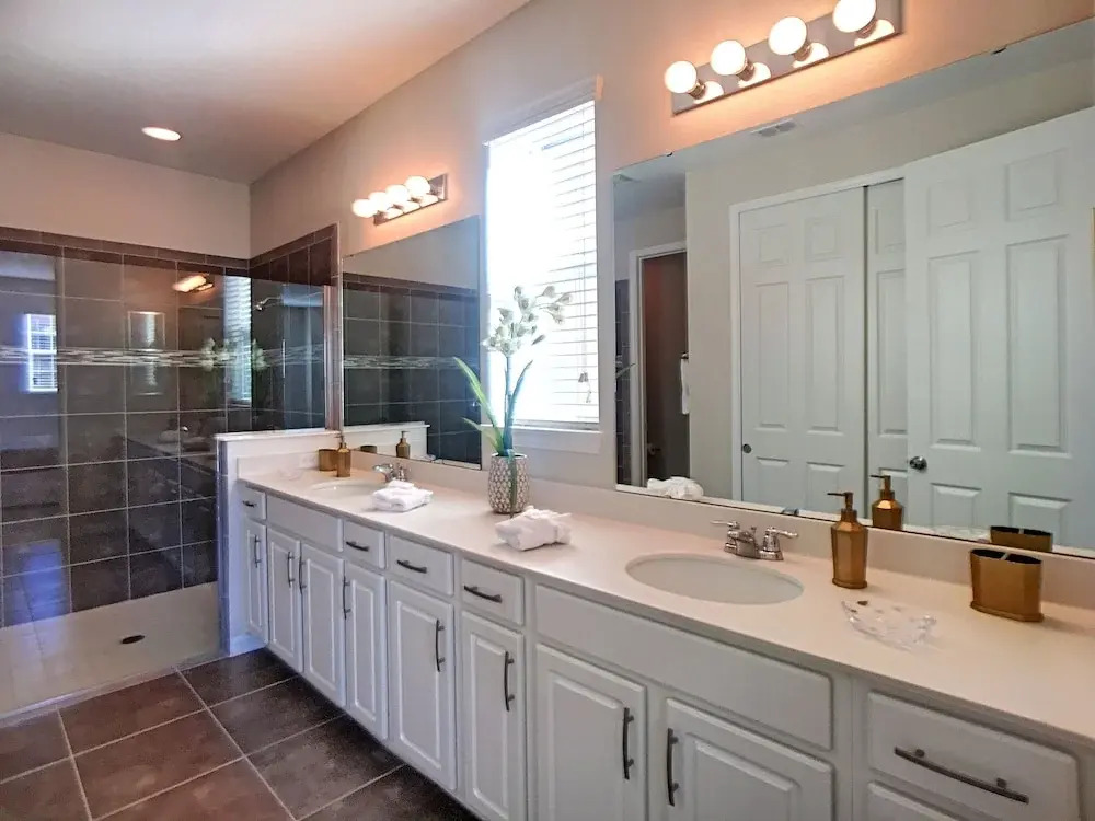 Sun Ridge Villa: Private Pool/Spa & 24/7 Support