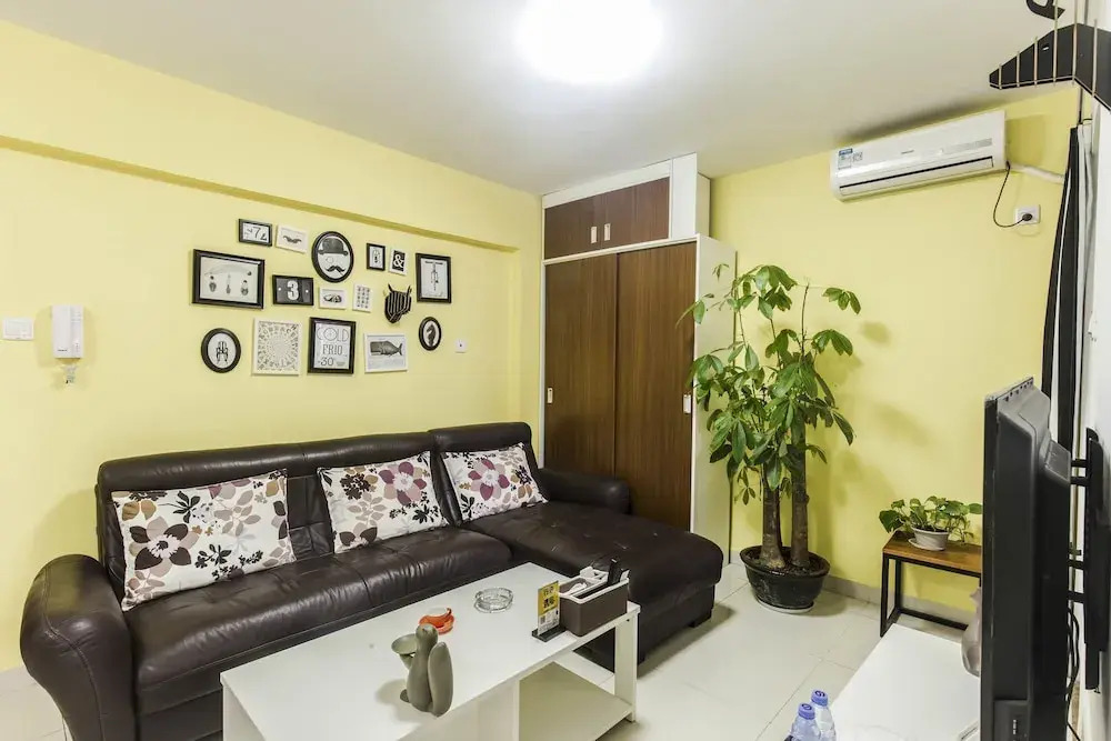 CiCi House