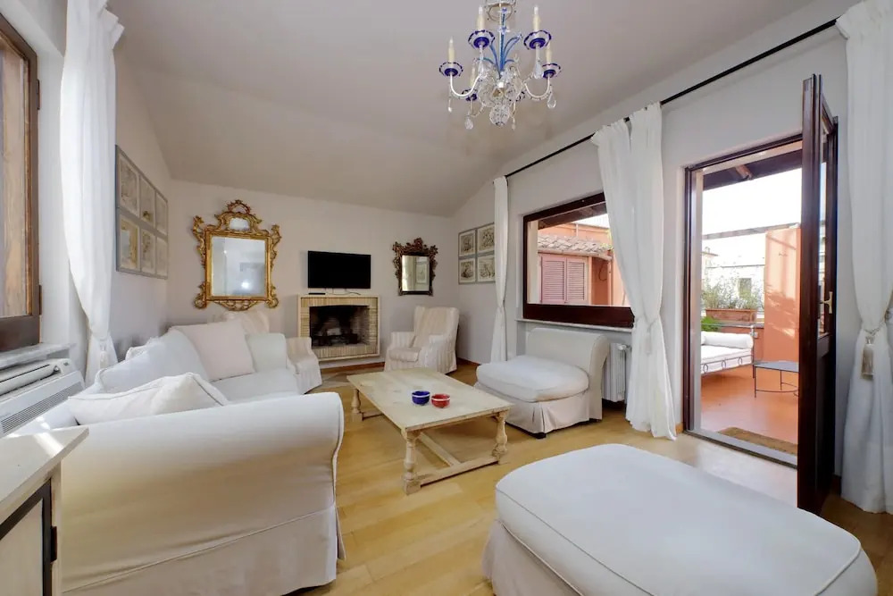 Treasurerome Spanish Steps Penthouse 4BR