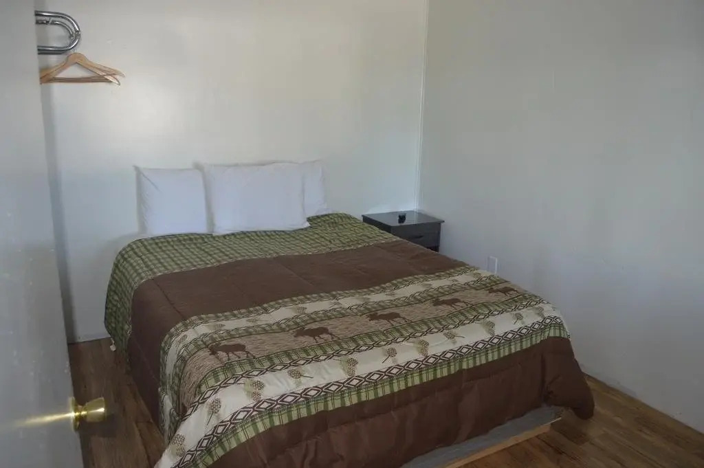 Newport Antler Motel
