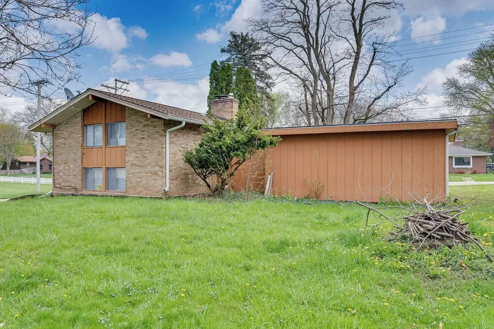 Pet-friendly Rockford Home Near Skiing & Hiking!