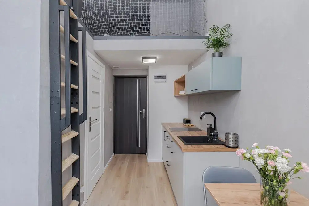 Parkside Fresh Apartments - Old Town Guesthouse - by Upstairs