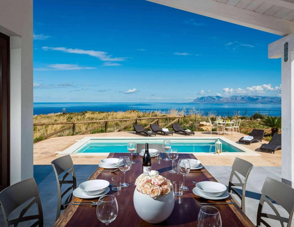 Villa Rocchi Livreri by Interhome