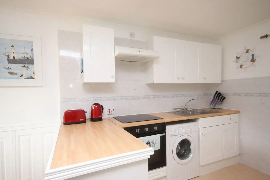 7C Medmerry Park 2 Bedroom Chalet
