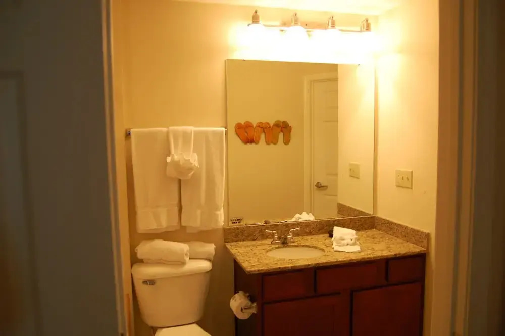 Legacy2-1108 2 Bedrooms 2 Bathrooms Condo