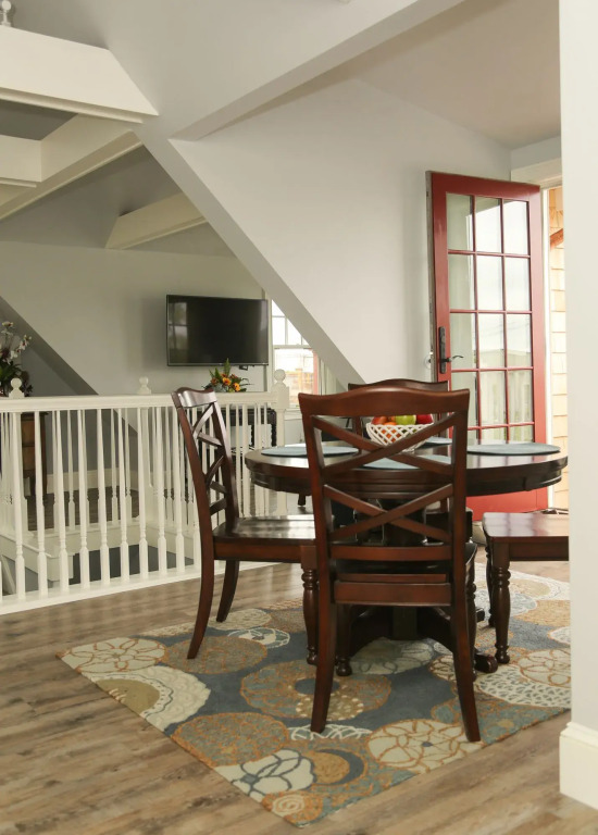 Almondy Inn Bed & Breakfast