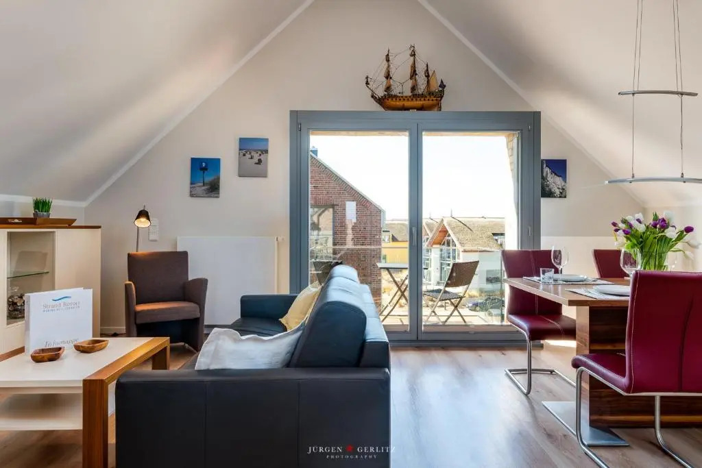 Ostsee Appartement Nr 90 Seestern mit Strandkorb im Strand Resort