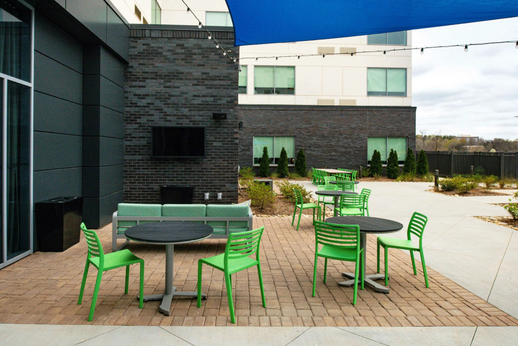 Aloft by Marriott Charlotte Airport