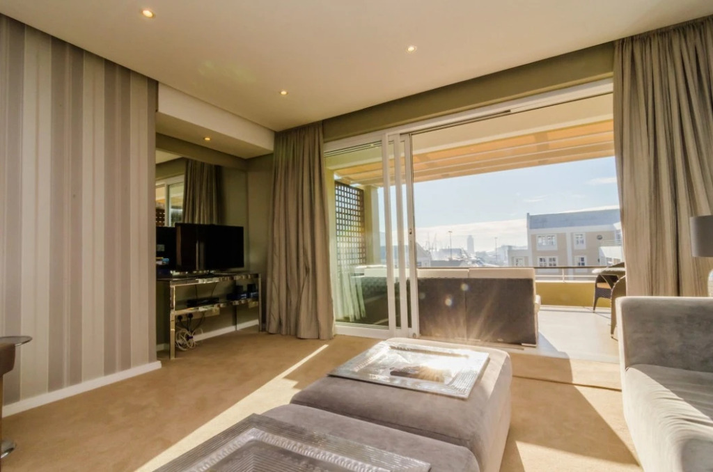 The Marina V&A Waterfront by Smart City Stays