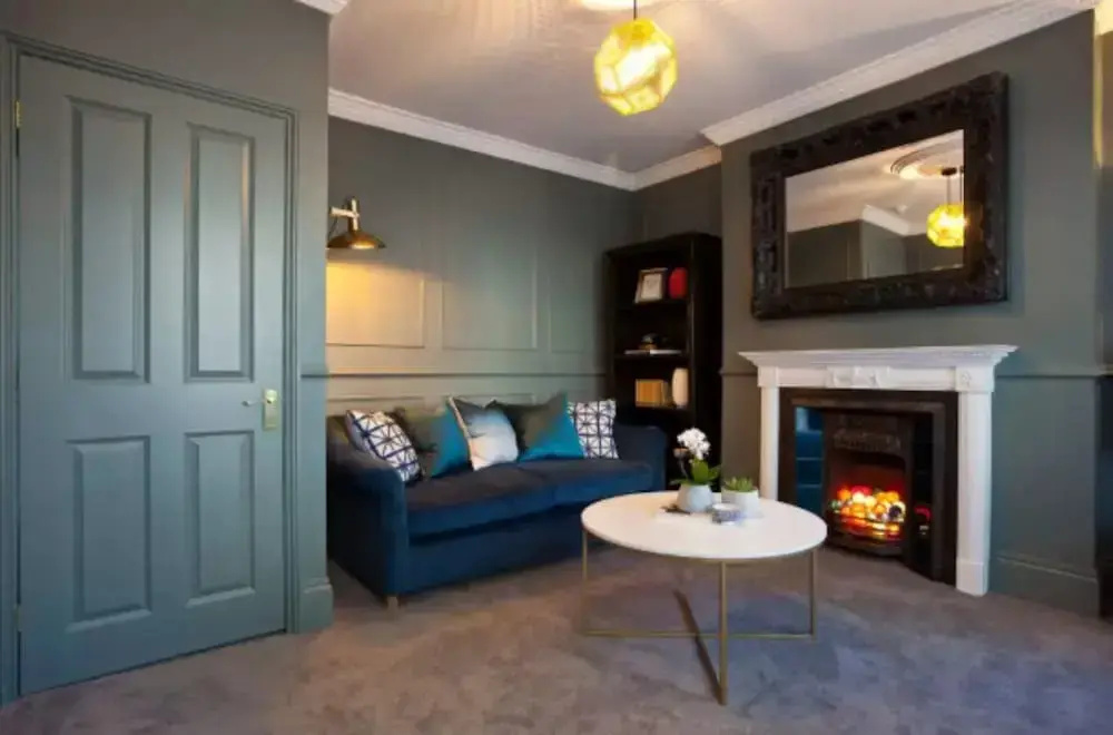 Beautiful Regency Apartment In Fantastic Location