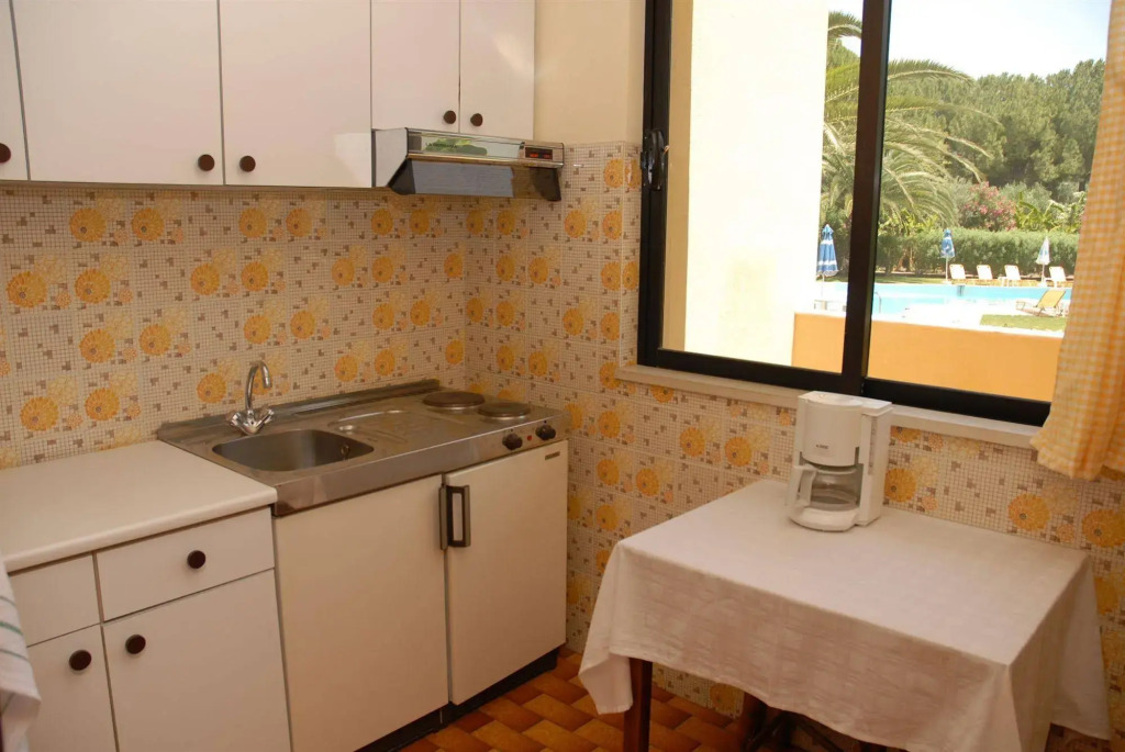 Niki Hotel Apartments