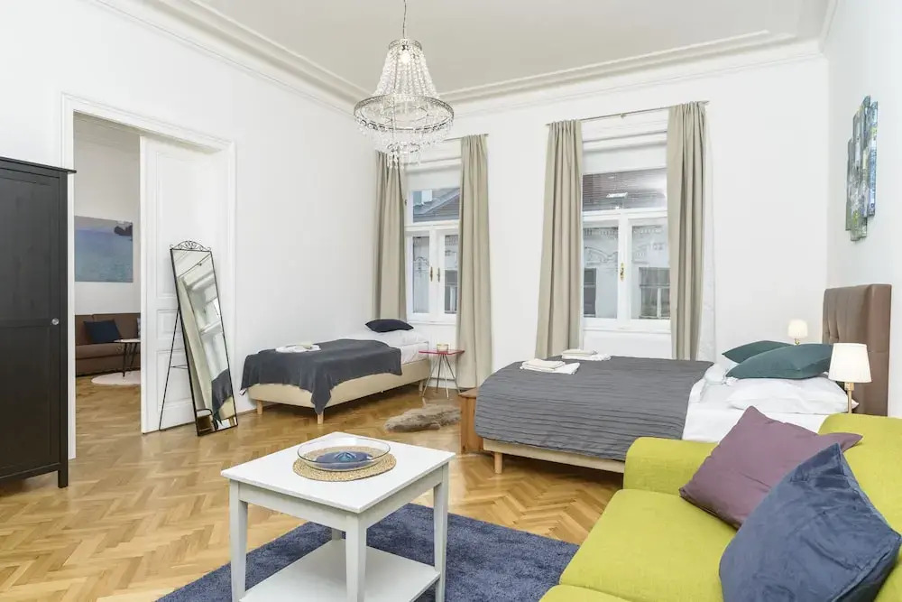 Senator Suite Stephansplatz by Welcome2Vienna
