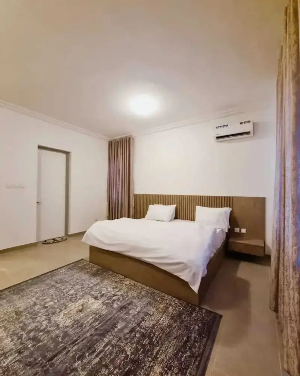 Boya Apartments