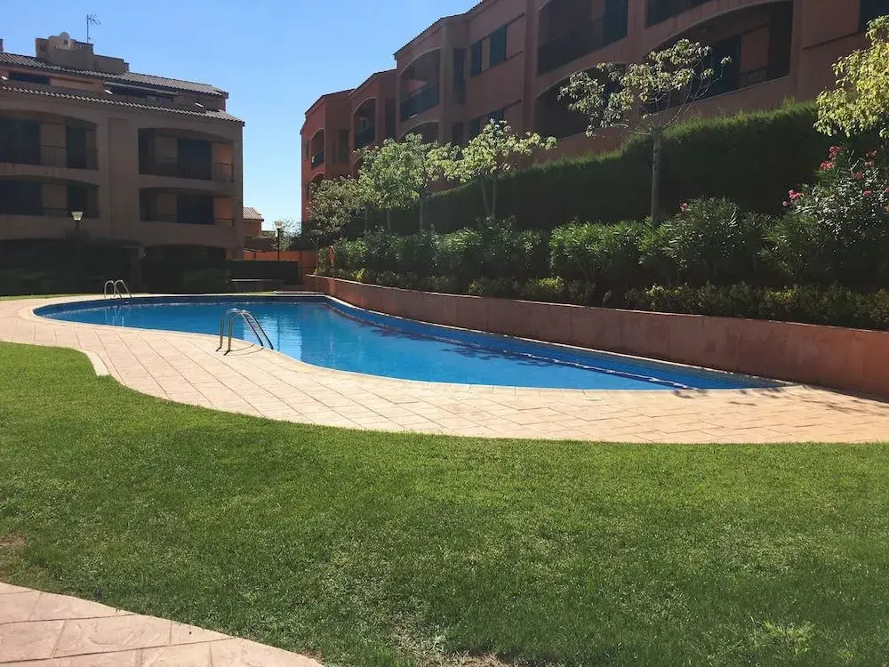 Bajo con Terraza Privada Marina Sant Jordi