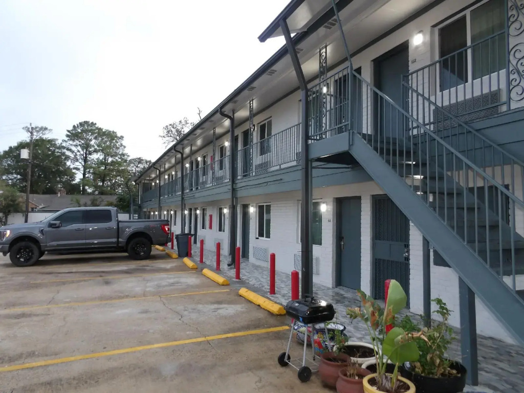Southmore Boulevard Motel